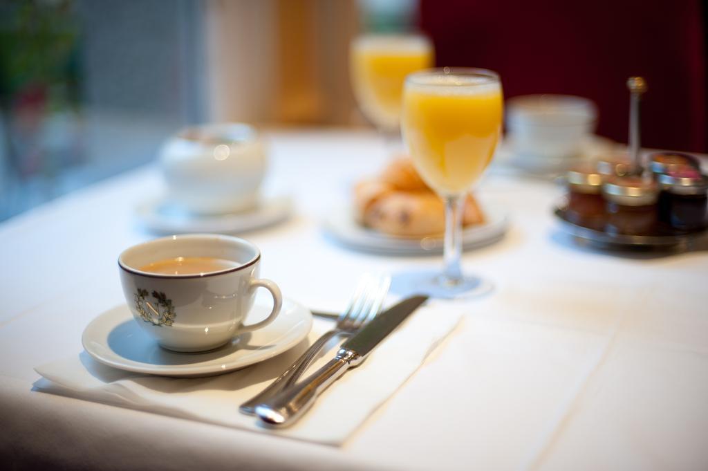 Hotel Restaurant Napoleon Fontainebleau Luaran gambar
