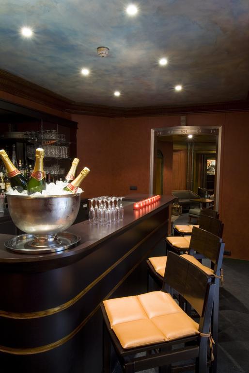 Hotel Restaurant Napoleon Fontainebleau Restoran gambar